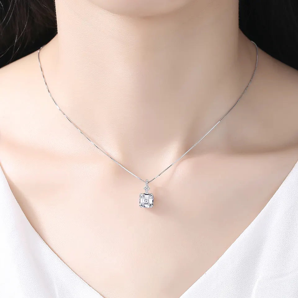 2021 Smoke end White Color Top Quality Diamond Gemstone.  Women 925 Sterling Silver Jewelry Set